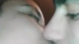 Bionda con belle tet ...